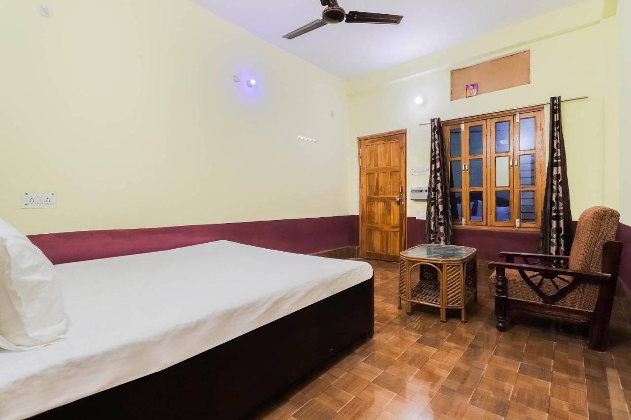 Hotel O Jyotish House Ayodhya Exterior foto