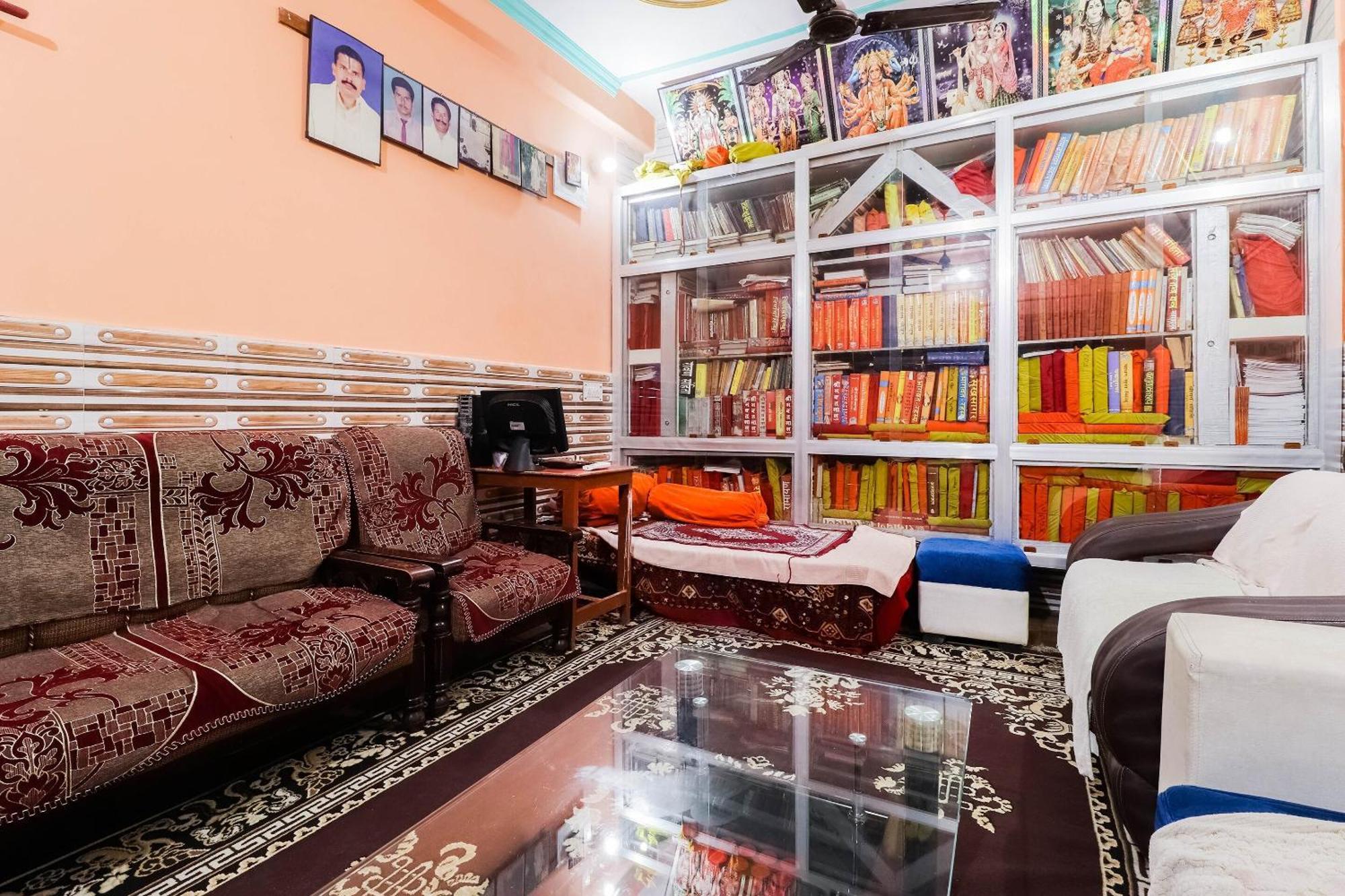 Hotel O Jyotish House Ayodhya Exterior foto